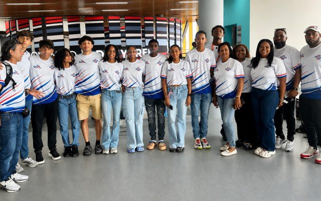 Triatletas dominicanos van a competencias en Guatemala
