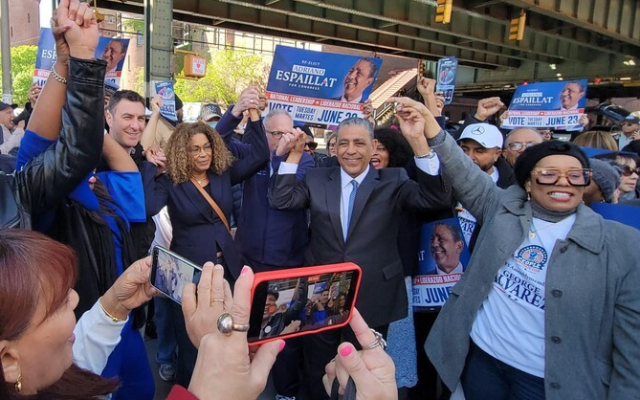 NY: Oficiales electos de El Bronx llaman a votar por Espaillat
