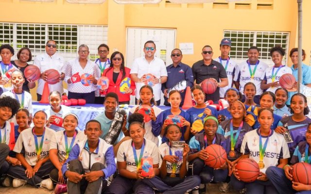 INEFI impulsa deporte escolar en la frontera de R. Dominicana