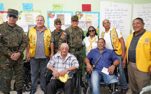 MIDE celebra 60 años de las Escuelas Vocacionales FFAA-PN