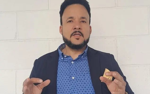 Califica «ineficaz y ambiguo» plan cedulación en el exterior
