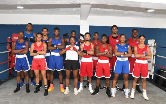 Grupo de púgiles dominicanos viaja a Colombia a entrenarse