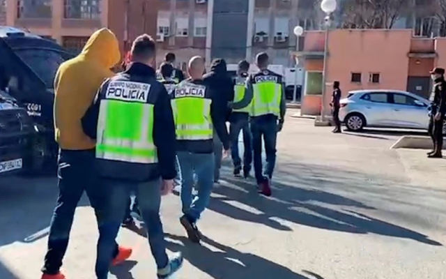 ESPAÑA: Arrestan 12 de la banda Dominican Don’t Play