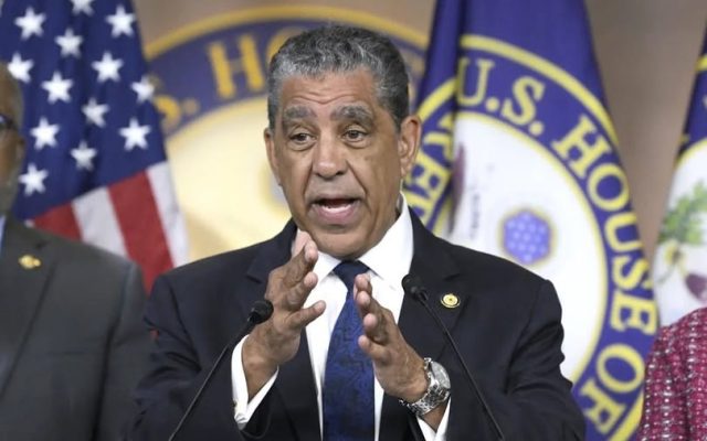 EU: Espaillat vota a favor de resolución busca frenar guerra