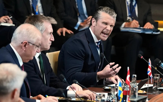 EE.UU. pone a prueba a la OTAN y revisa sus tropas en Europa