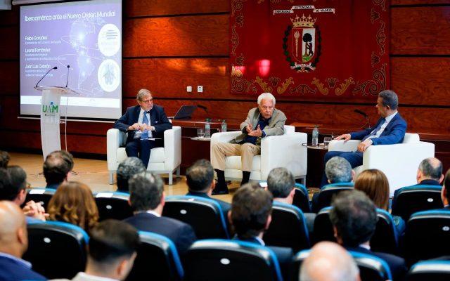 Leonel Fdez. y Felipe González alertan sobre “caos mundial”