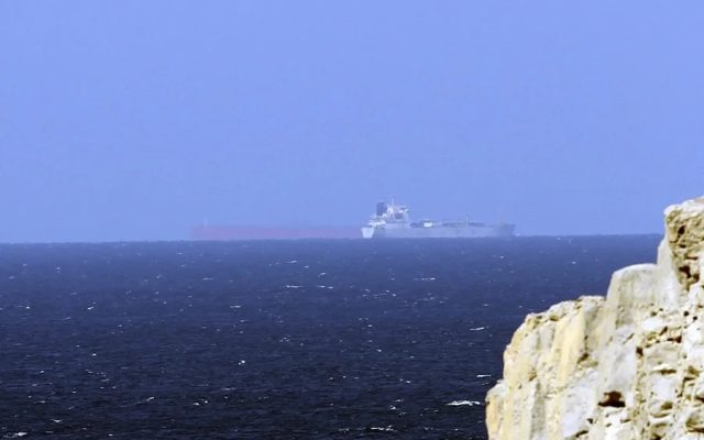 EEUU bombardea de nuevo Irán tras ataque a buque en Ormuz