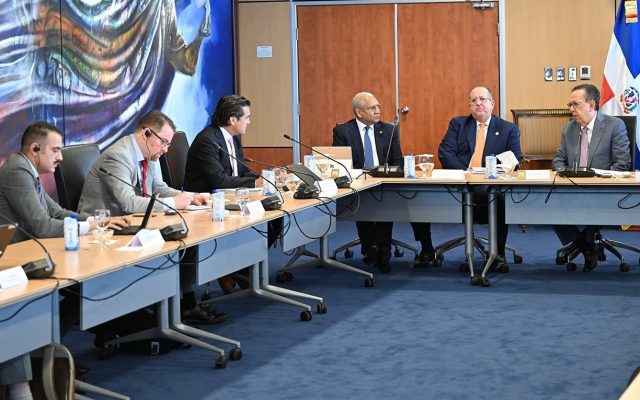 FMI prevé crecimiento cercano al 4% este año para Dominicana
