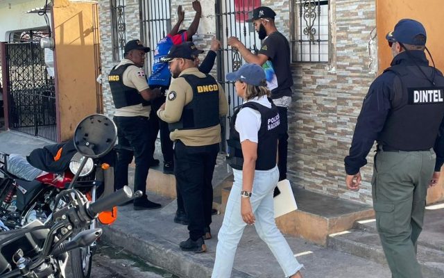 Policía dominicana arrestó 125 personas en 24 horas