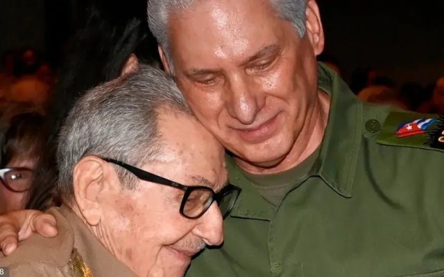 CUBA: Raúl Castro reaparece en público por su cumpleaños