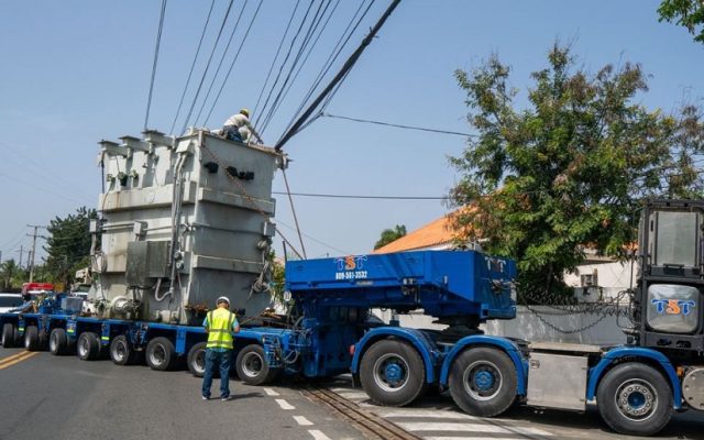 ETED lleva autotransformador desde Itabo hacia Boca Chica
