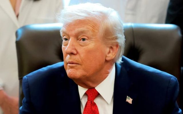 Trump asegura que «no pasa nada» si Irán suspende diálogo