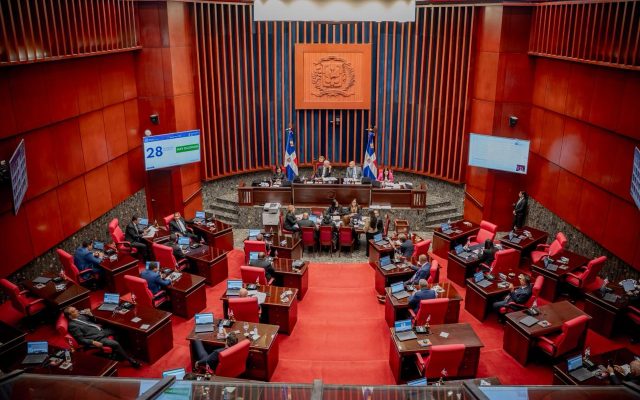 Senado modifica Ley Partidos, obliga antidopaje a candidatos