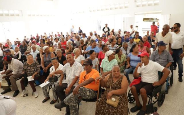 Cientos de adultos mayores participan en jornadaS CONAPE