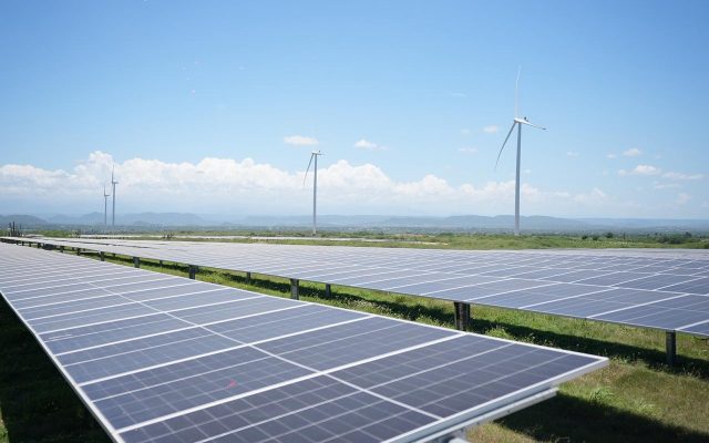 RD produce cerca de dos mil megavatios energía renovable