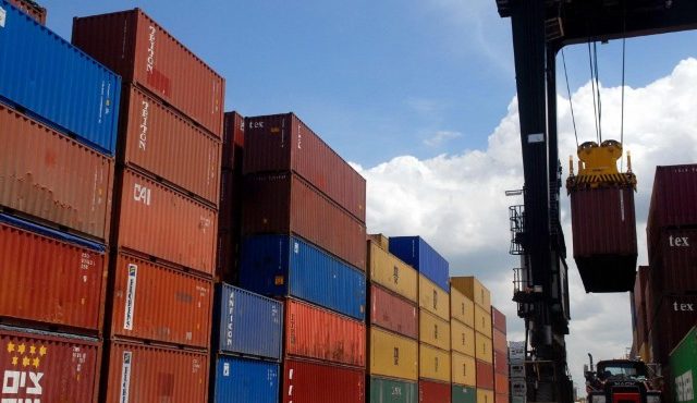 RD exportó 2.308 millones de dólares entre enero-abril 2026