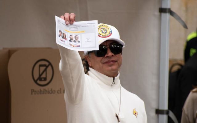 COLOMBIA: Petro denuncia un presunto gran fraude electoral