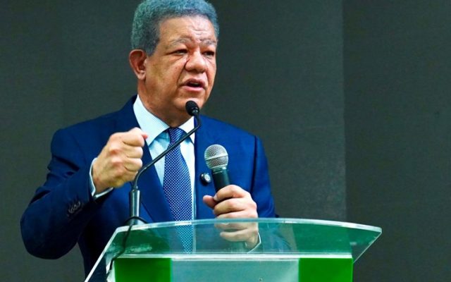 Leonel pide al Gobierno retirar proyecto medidas económicas