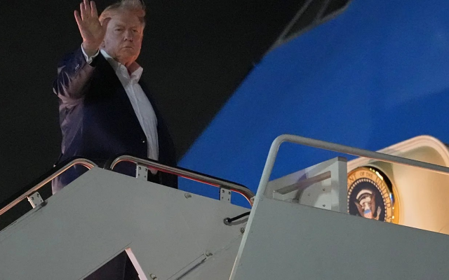 Trump reenfoca su agenda en Ucrania, pero evita a Zelenski