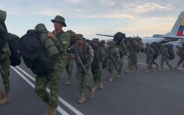 Ecuador despliega 13.000 militares en zonas violentas