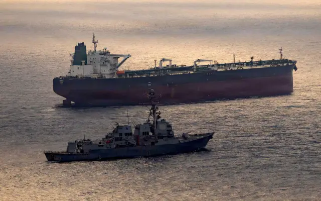 EEUU asegura que Irán «no controla» el estrecho de Ormuz