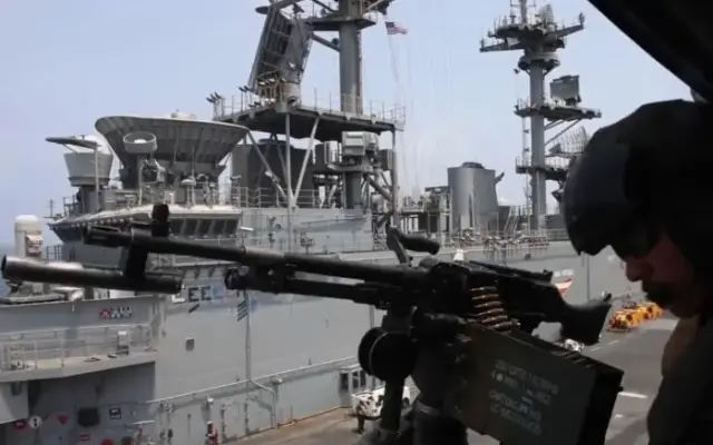 Ejército de EU impide el paso a 17 buques en el golfo de Omán