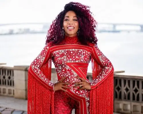 Awilda estrena discos «Verano en Candela» y «Sin Miedo»