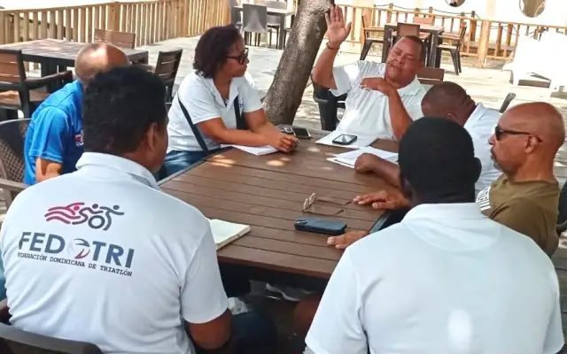 Fedotri supervisa avances en la sede de triatlón para los JCC