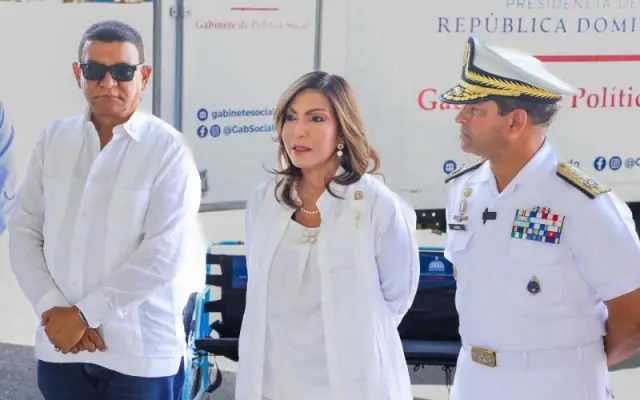Gabinete Política Social entrega medicamentos para Venezuela