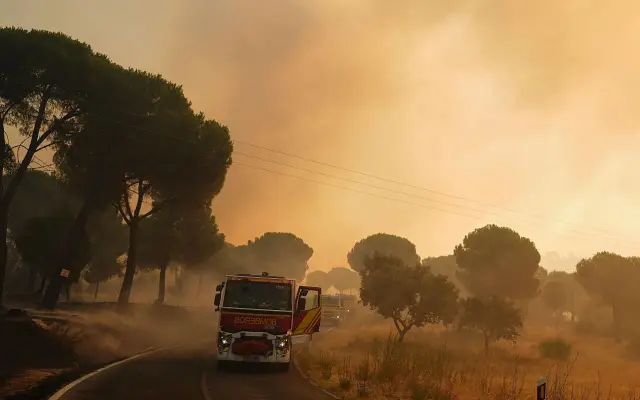 ESPAÑA: Dicen está controlado incendio entre Madrid y Ávila