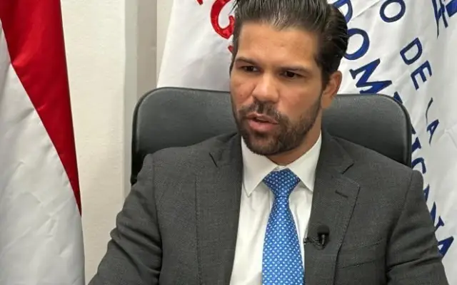 Advierte sanciones penales por venta de medicinas sin registro
