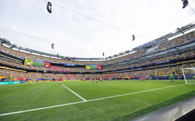 Mundial copia estilo Superbowl para espectáculo medio tiempo