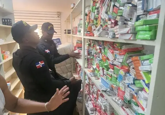 Refuerzan operativos contra comercio ilícito medicamentos