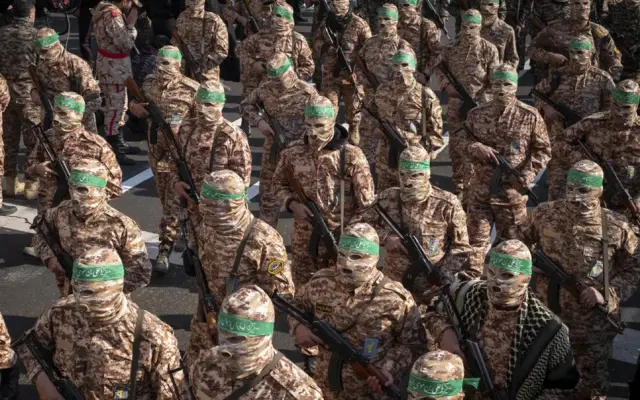 Irán hace severa advertencia a fuerzas militares de los EE.UU.