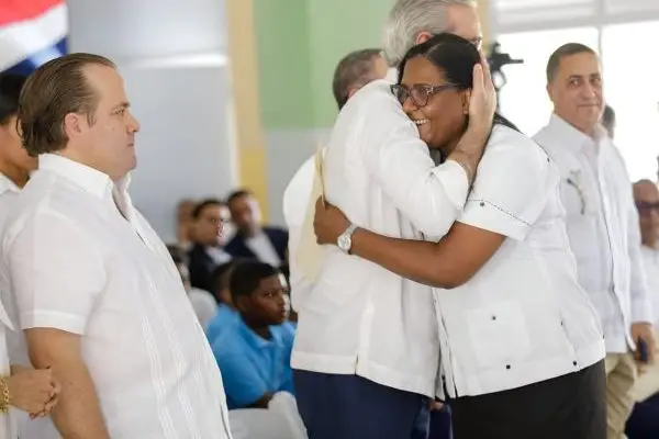 Abinader inaugurará 9 obras fin de semana en tres provincias
