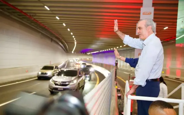 Presidente Abinader inaugura el túnel de la Plaza de la Bandera