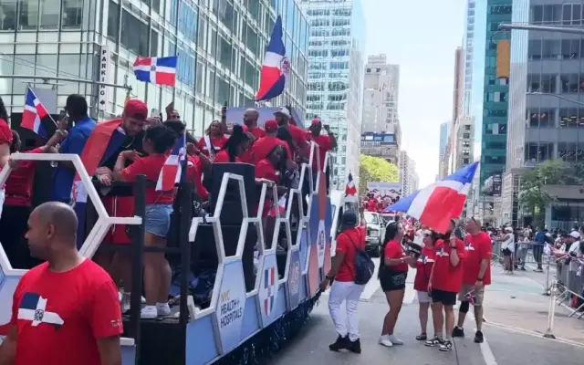 Manhattan se prepara para el Desfile Nacional Dominicano