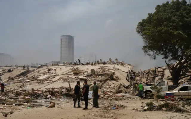 VENEZUEL: Aumentan a casi 3.000 muertos por terremotos