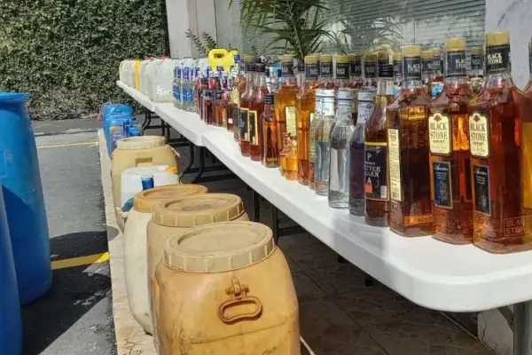 MP decomisa 5,000 unidades bebidas alcohólicas adulteradas
