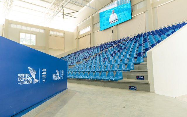 MIVHED entrega remozado el Pabellón de Balonmano en SDE
