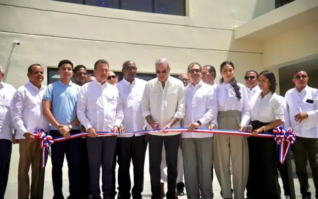 Presidente inaugura Centro de la UASD en Santiago Rodríguez