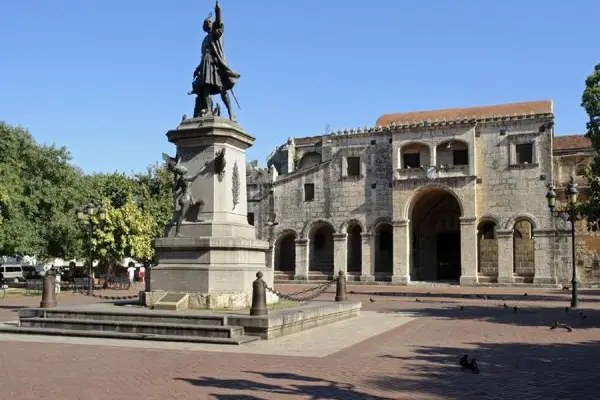 Celebran actos para recordar la fundación de Santo Domingo