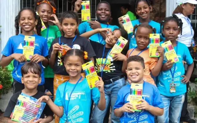Ayuntamiento Los Alcarrizos concluye campamento infantil