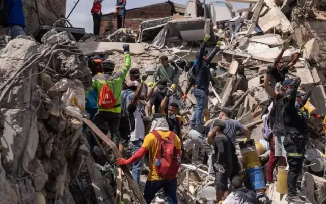 Aumenta 294 fallecidos, 3,935 heridos terremoto Colombia