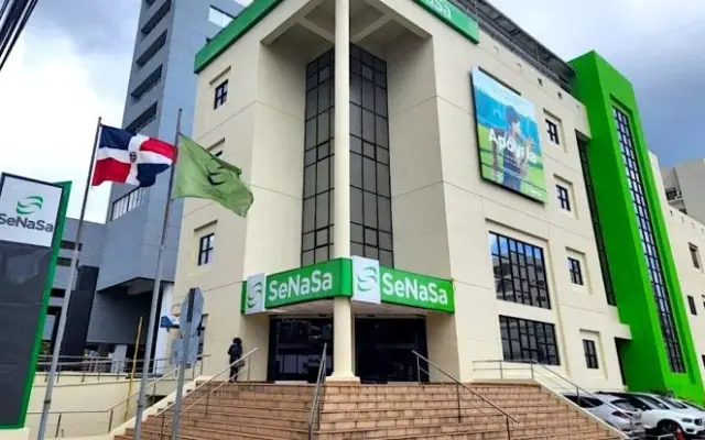 Anuncian nuevo plan ‘SeNaSa Ultra’ con 800 servicios nuevos