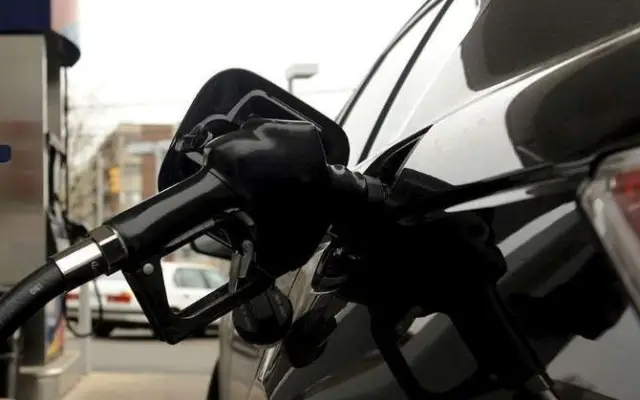 Gobierno Dominicano sube los precios de cinco combustibles