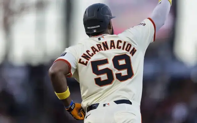 Dominicano Jerar Encarnación sobresale en el béisbol de Japón