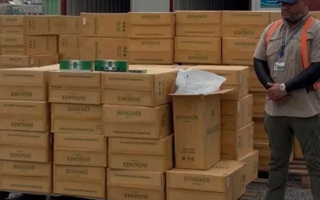 DGA decomisa 4.5 millones de cigarrillos y 961 televisores SD