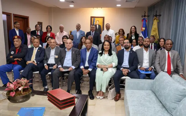 FOPPPREDOM y otras exponen reformas electorales ante JCE