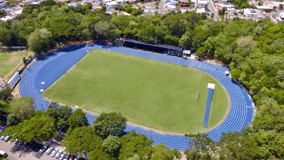 NEFI aclara cierre de la pista de atletismo San Francisco Macorís